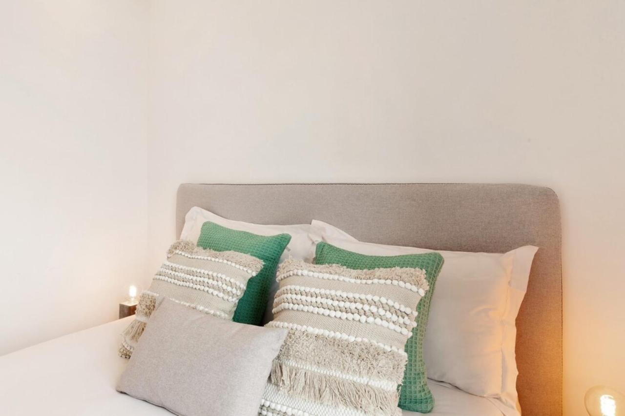 Modern Portuguese 1 Bedroom Apartment In Belem Lisboa Kültér fotó