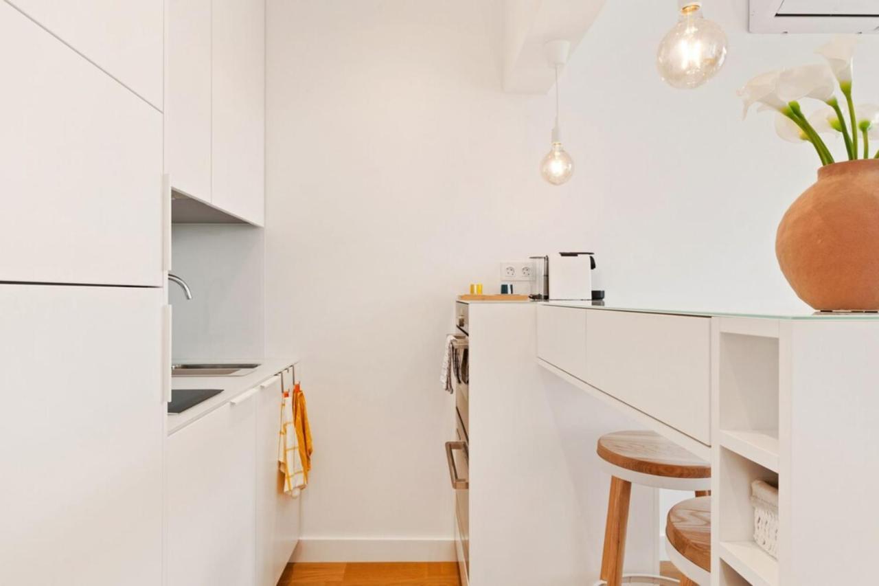 Modern Portuguese 1 Bedroom Apartment In Belem Lisboa Kültér fotó