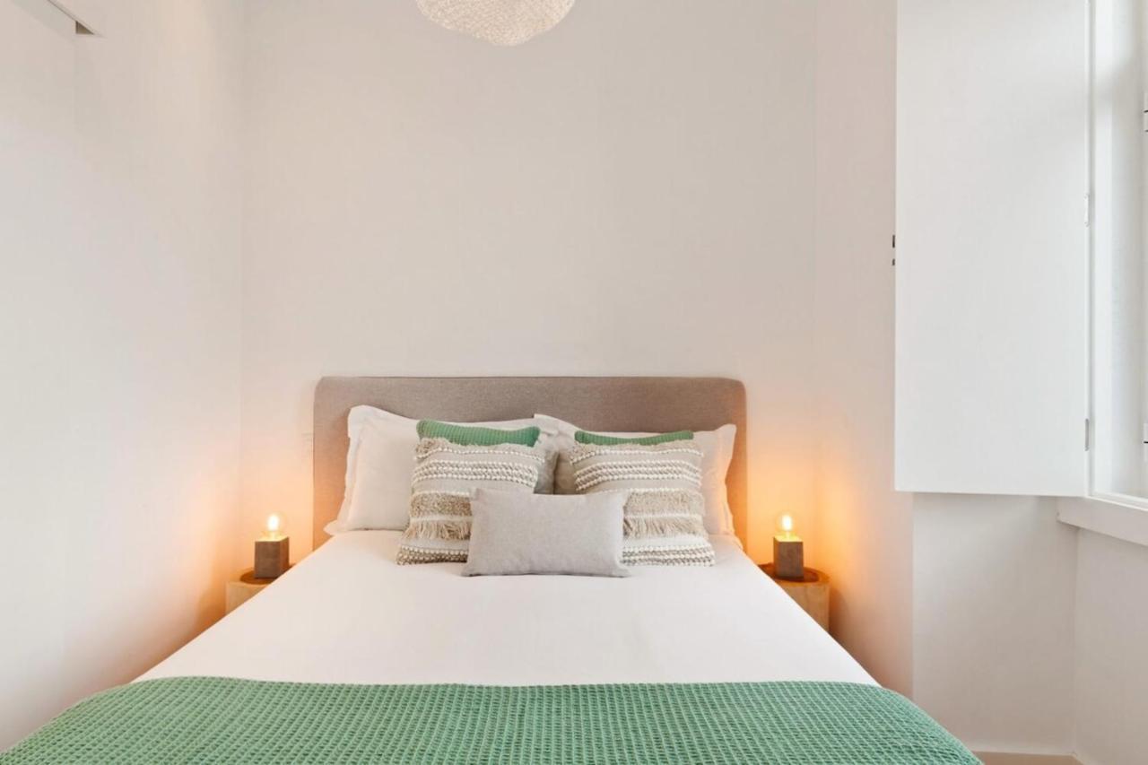 Modern Portuguese 1 Bedroom Apartment In Belem Lisboa Kültér fotó